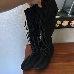 Minnetonka Black leather tall lace up boots